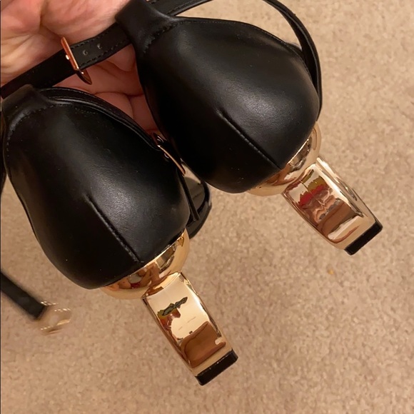 VOGA handmade leopard sandals. 7 - Picture 5 of 8